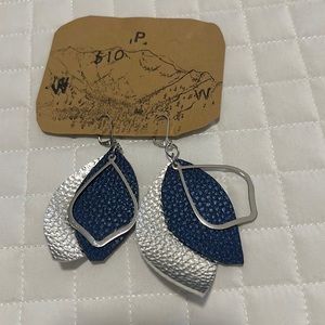 New earrings, handmade leather and silver